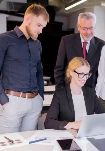 Évaluer, ajuster et optimiser les parcours pour garantir des résultats durables et une performance optimale.